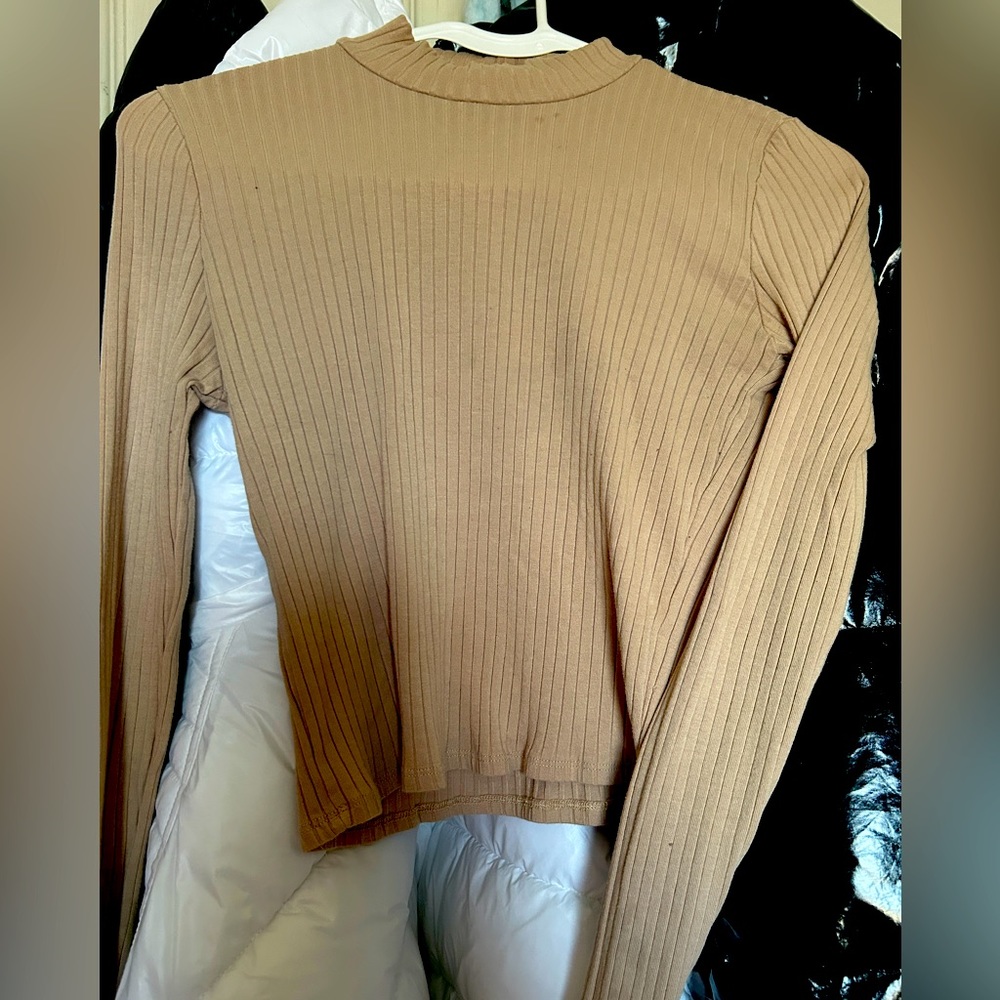 long sleeve high neck🤎